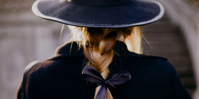 Elevate Your Style: How to Pair Hats with Hairstyles for Effortless Chic